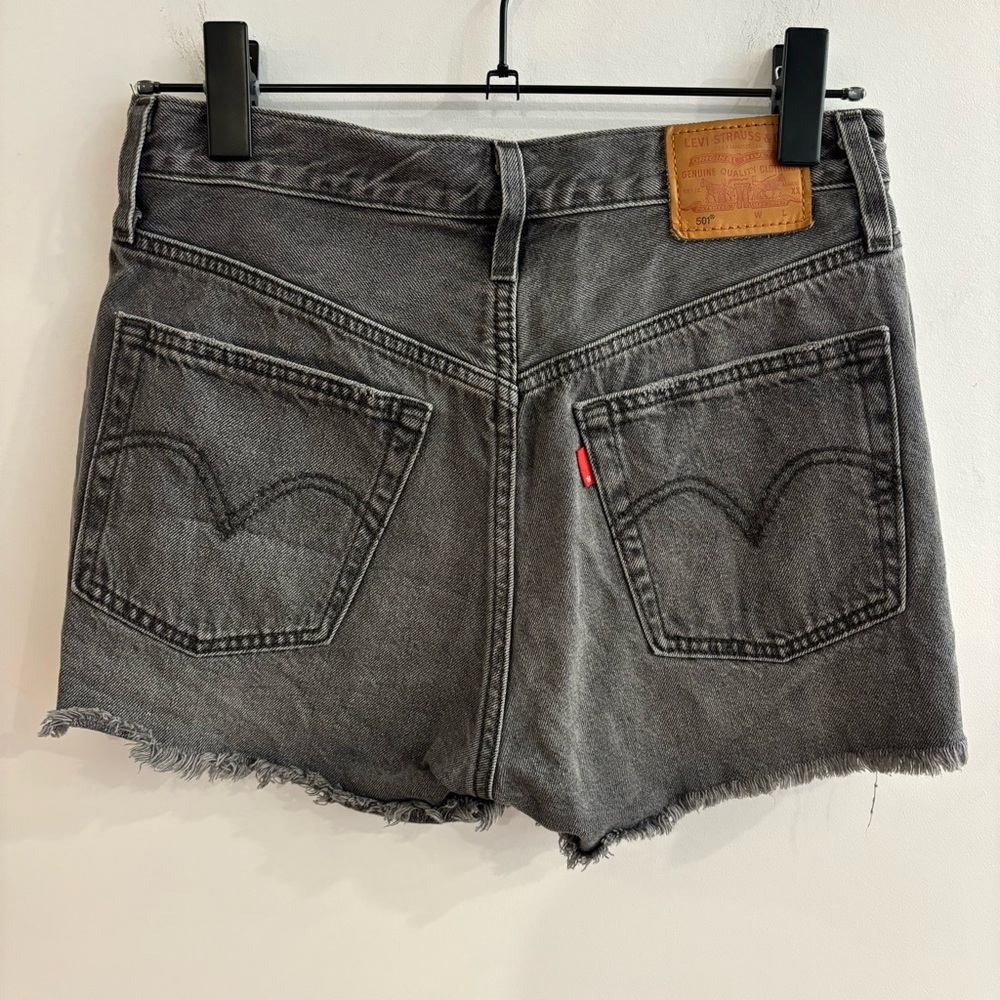 Levi’s 501 Distressed Raw Hem Washed Denim Short in Black - Picture 3 of 5